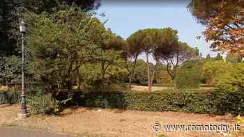 Occupa cabina Acea a Villa Borghese e ne fa la sua dimora