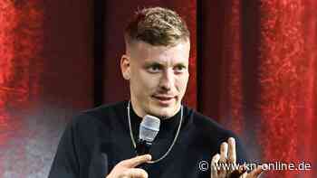 Felix Lobrecht schimpft in Podcast „Gemischtes Hack“ über Netflix