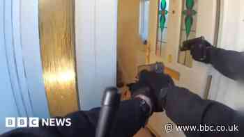 Reed Wischhusen: Court shown footage of officers shooting gunman