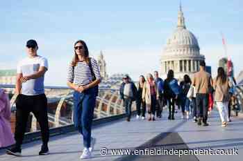 Hourly weather forecast as temperatures in London to hit 25 degrees