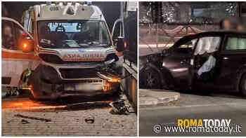 Incidente a Morena, scontro tra auto e ambulanza. "È stata una tragedia sfiorata"