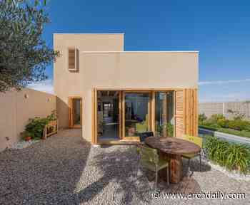 Passive and Bioclimatic Single-Family Homes in Santiago de la Ribera / Ecoproyecta