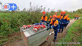 Weltrekord: Jugendfeuerwehren legen Schlauch von Lauenburg/Elbe bis Lübeck - Herzogtum Lauenburg Stormarn Segeberg Ostholstein