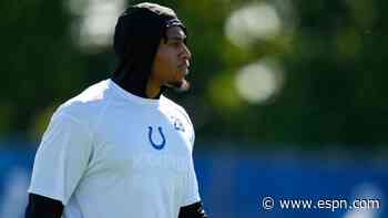 Sources: Taylor, Colts reach 3-year, $42M deal