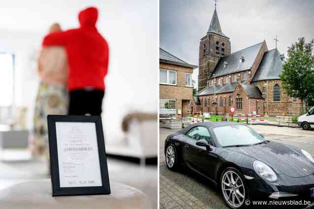 EuroMillions-winnaars uit ‘miljonairsdorp’ getuigen: “Ik mocht dat niet rondbazuinen. Ik zei: ‘Ik vrees dat het daarvoor te laat is’”