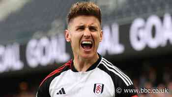 Fulham 3-1 Sheffield United: Winless Blades beaten after serious injury to captain Chris Basham