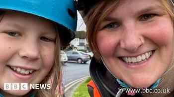 Catching the 'bike bus' to school in north Belfast
