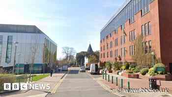 Grays murder arrest after man dies in disturbance