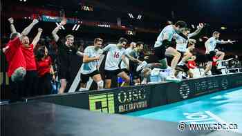 Canada's men's volleyball team crushes Mexico to book spot at Olympics