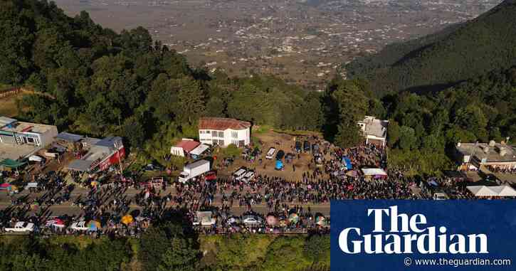 Guatemala president-elect’s supporters block roads to protest party suspension