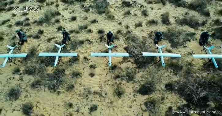 L’abbattimento del muro di Gaza e i droni kamikaze: i video della propaganda di Hamas
