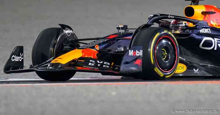 Verstappen mit Weltmeister-Helm zum nächsten Sieg