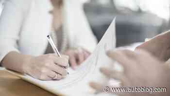 Underwater trade-ins are costing new car buyers almost $6,000