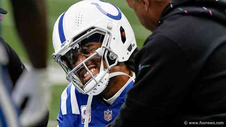 Colts' Anthony Richardson exits game vs Titans with shoulder injury