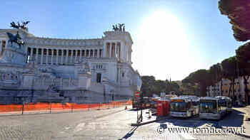 Malore a bordo del bus: morto un passeggero a piazza Venezia