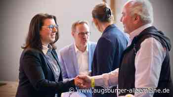 Freude und Entsetzen: Sendenerin gewinnt die Bezirkswahlen im Kreis Neu-Ulm