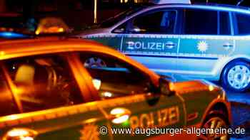 Vandalen beschädigen Balkon, Glasscheibe und Hausfassade