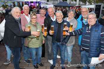 Oktoberfest-Abendmarkt mit Gute-Laune-Musik