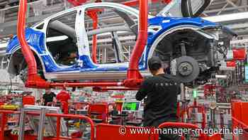 Tesla Grünheide: 1000 Mitarbeiter demonstrierten für bessere Arbeitsbedingungen