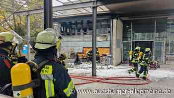 Feuerwehr löscht Brand in der Universität Augsburg: So lief der Einsatz
