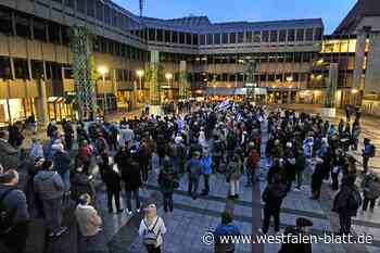 Bielefeld hält Mahnwache für Israel
