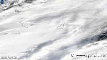 Satellite time-lapse shows 45-mile long iceberg colliding with Clarence Island in Antarctica