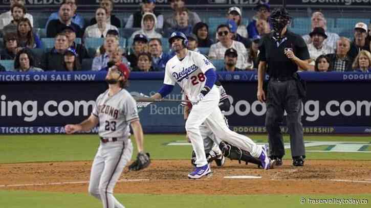 Diamondbacks jump on Dodgers’ starter, beat L.A. for 2-0 lead in NLDS