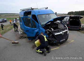 Unfall auf B 10: Kleintransporter schleudert Pkw von der Straße