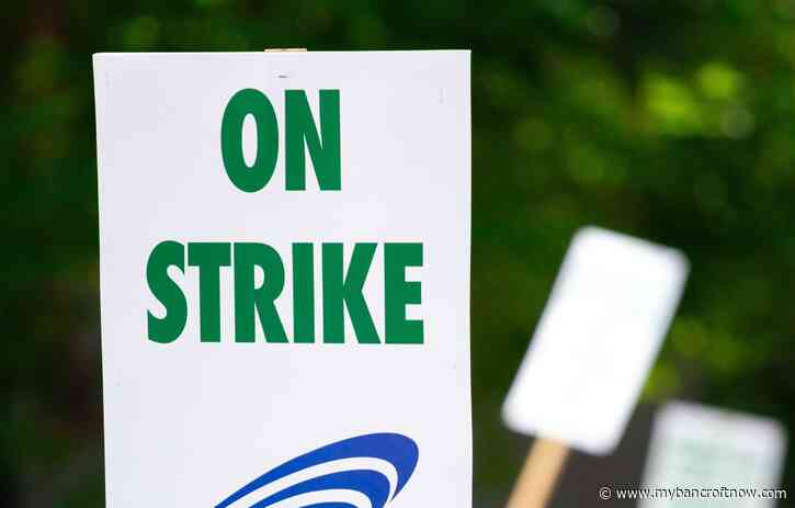 GM workers on strike for better contract
