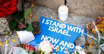 Bamberg: Mann putzt sich Schuh mit israelischer Flagge - dann wirft er sie in den Müll