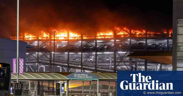 Luton airport closed and flights suspended after huge fire in car park