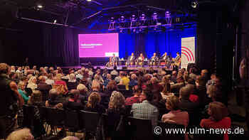 Mehrere hundert Interessierte bei erster Veranstaltung zu OB-Wahl im Roxy