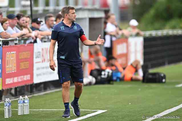 Emotioneel afscheid tussen Alan Haydock en zijn spelersgroep na ontslag: “Je kan vragen stellen over het feit dat de sportief manager overneemt, maar ik weiger elk negatief woord over KVK Ninove”