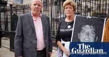 Stabbing victim’s brother protests for release of man convicted of his murder