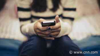 NY officials announce legislation aimed at protecting kids on social media