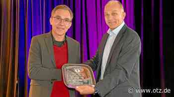 Renommierter Charles-Mann-Award in Sparks (USA) an Jenaer Forscher Jürgen Popp verliehen