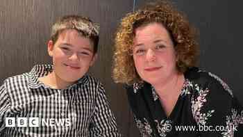 Warwickshire pupils 'abandoned' over school buildings