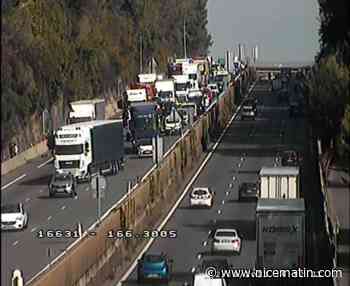 Un accident sur l'A8 complique la circulation ce jeudi après-midi, cinq véhicules impliqués