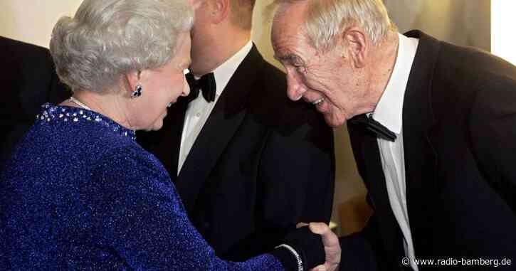 Sonderbriefmarke zu Ehren von Torwart-Legende Trautmann