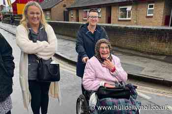 101-year-old Rose enjoys an afternoon of Hull Fair fun with care home friends