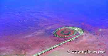 Robert Smithson and Marie Laurencin: Divulging the Secrets of Artists