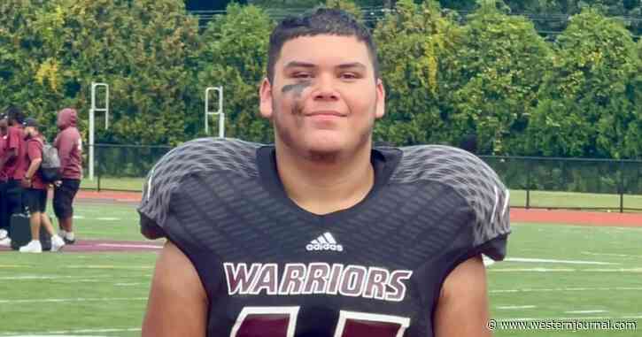 15-Year-Old Football Player Dies After Collapsing at Practice