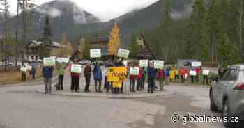 Canmore residents appeal to premier outside meeting with developers