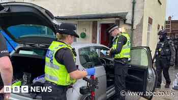 Wiltshire Police target suspected Devizes drug dealers