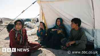 Afghanistan: Hundreds dead and homes flattened in earthquakes