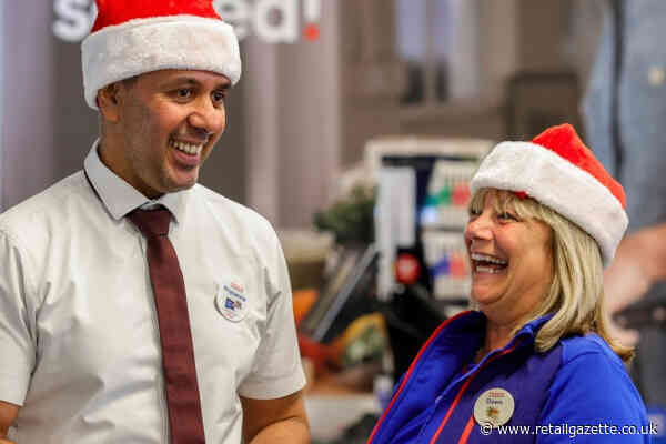 Tesco to hire 30,000 extra staff this Christmas