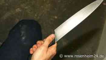 Streit zwischen Küchenangestellten eskaliert: Mann (41) sticht mit Messer auf Kollegen (40) ein