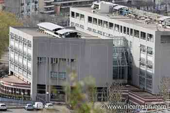 Une cellule d'écoute pour les enseignants et le personnel mise en place dans les Alpes-Maritimes, après l'attaque au couteau survenue à Arras