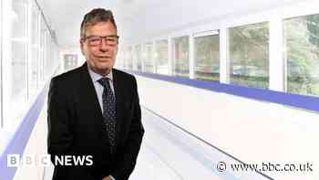 Wolverhampton and Walsall hospital boss to retire in March