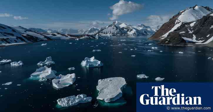 Antarctica has lost 7.5tn tonnes of ice since 1997, scientists find